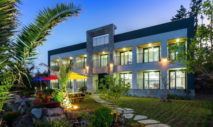 Jocheon House | Jeju Happiness Pension