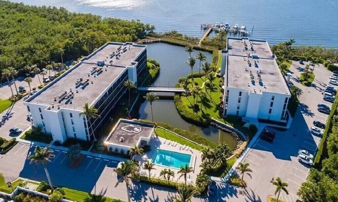 Vero Beach Condo | Jensen Beach 2 Bedroom Condo on Hutchinson Island.