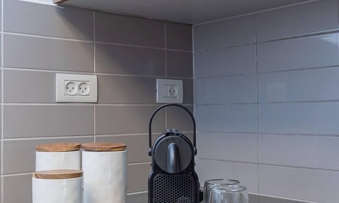 Jerusalem Apartment | Jerusalem Estates 2 BDRM with Massive Garden!