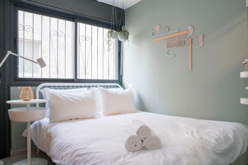 Nachlaot Apartment | Jerusalem market apartment