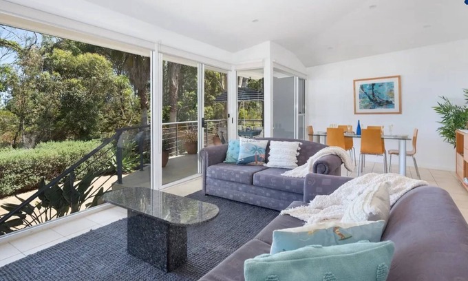 Callala Bay House | Jervis Shores - charming, light-filled apartment