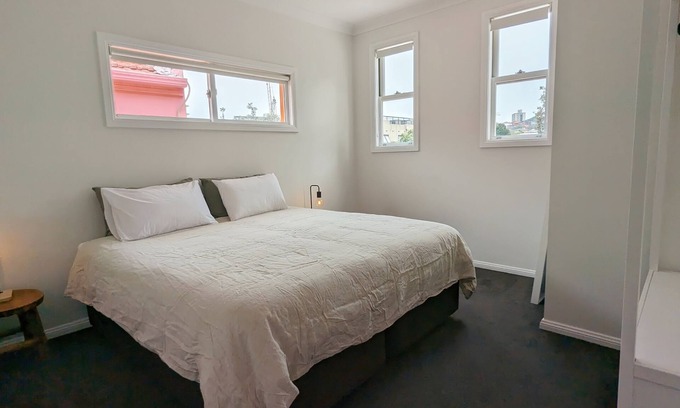 Bondi Beach House | Jet Flamingo Villas