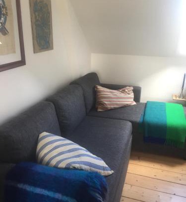 Rudkobing House | Jette’s værelsesudlejning