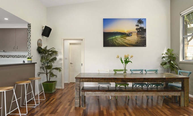 Coffs Harbour House | Jetty 4 Bedroom Home, walk to beach and creek, PET FRIENDLY