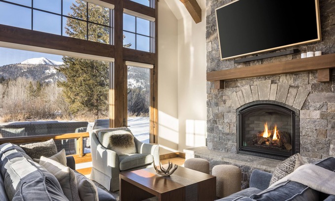 Wilson House | JHRL - Glory View - Beautiful home with Mountain Views