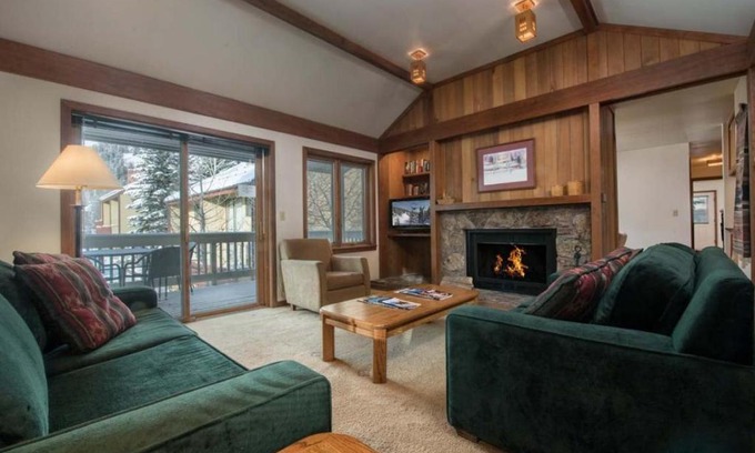 Teton Village House | JHRL - Teewinot A5, steps away from Moose Creek lift