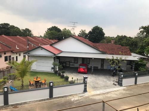 Tebrau House | Jiaxin Homestay - JP Pedana 家馨民宿