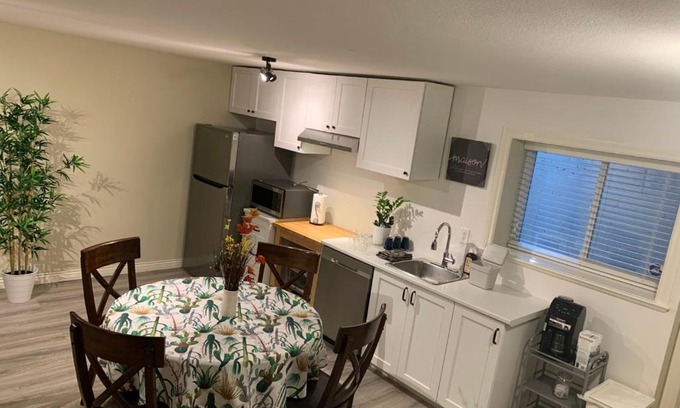 Rosemary Heights Central House | Jimmy B&B