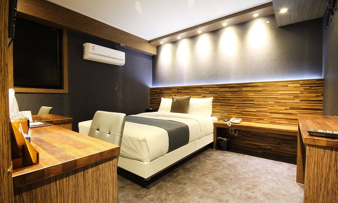 Chinju Hotel | Jinju She's