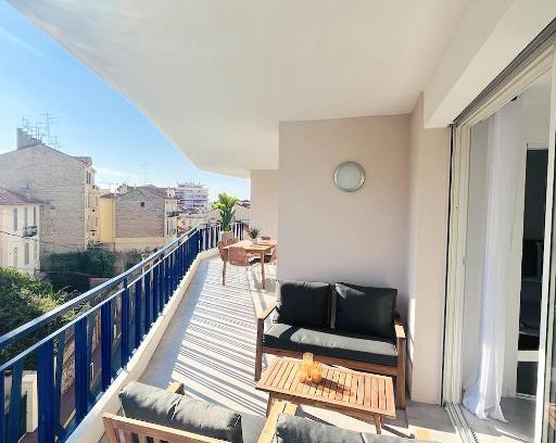 Riou - Petit Juas - Av de Grasse Apartment | JJ Home