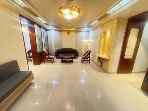 Sadar Hotel | JK Rooms 149 Thakur Galaxy