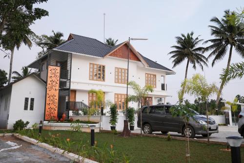 Champakulam Bed & Breakfast | JMJ Riverview Homestay