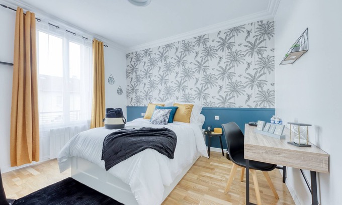 La Courneuve House | JO 2024 - House 12 persons/Subway + Train station/Private parking lot/St de France