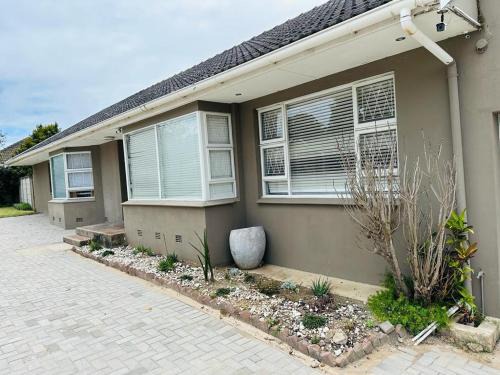 Beacon Bay House | Jodwell Guesthouse
