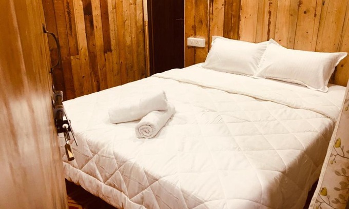 Arambol Hotel | Joes Cottage and Caffe
