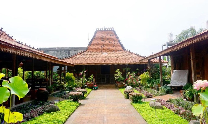 Catur Tunggal House | Joglo House Syariah Nologaten