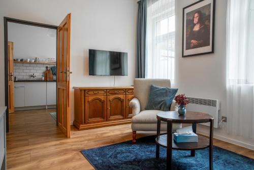 Brezova Apartment | Johann's Heritage Apartment near city & nature