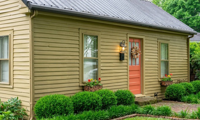Bardstown Cottage | John Fitch Cottage, 1BR - Patio - Downtown