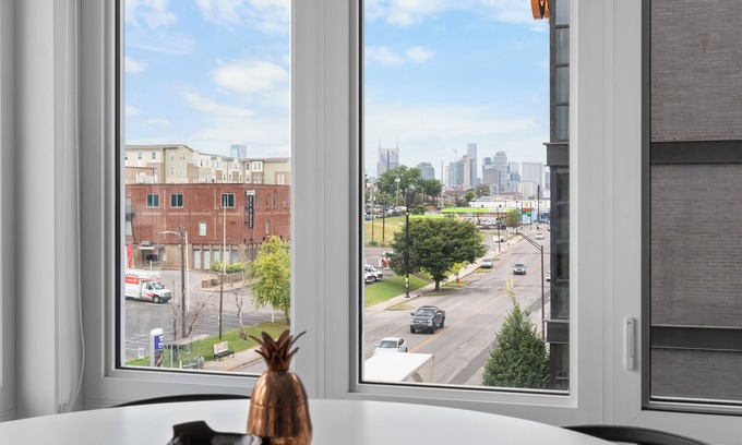 East Nashville Condo | Johnny & June at the Jolene