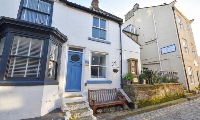 Staithes Apartment | Johnny Reb Cottage In the heart of Staithes