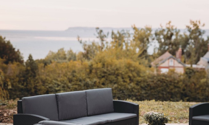 Cricqueboeuf Apartment | Joli Appartement Dans Propriété Normande Surplombant la mer
