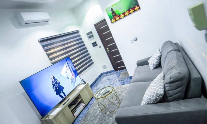Agblangandan Apartment | Joli Studio Lumineux Avec Balcon
