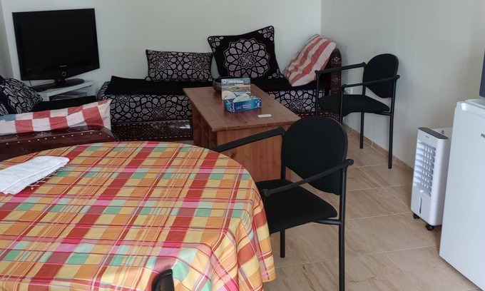 Epinay-sur-Seine Apartment | Jolie Appartement Dans LE Calme