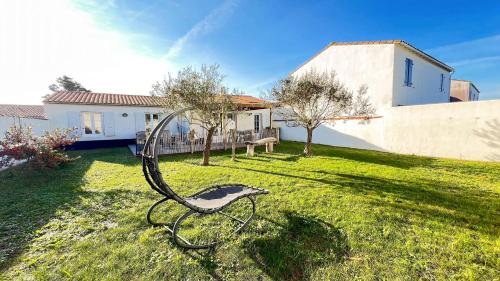 Saint-Clement-des-Baleines Villa | Jolie maison avec jardin à proximité de la plage