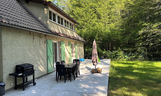 Saint-Fargeau Cabin | Jolie Maison à Saint Fargeau