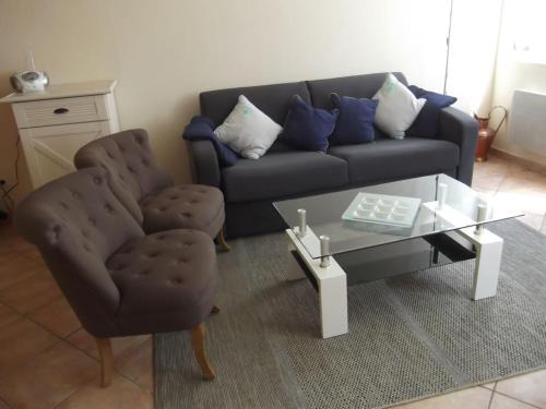 Selles-sur-Cher House | JOLIE MAISON ANCIENNE RENOVEE PRES DU ZOO BEAUVAL TOUT CONFORT