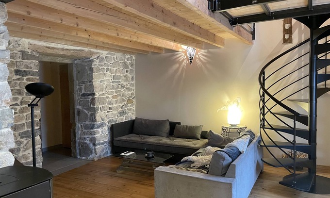 Millau House | Jolie Maison de Vignes Entre Ville et Jardin