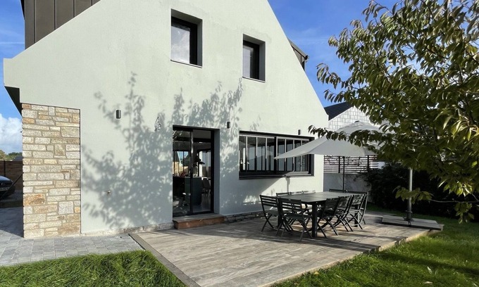 Arzon House | Jolie Maison Familiale à 5 Mins à Pied de la Mer!