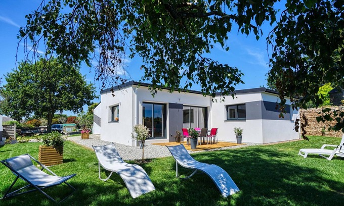 Sainte-Helene House | Jolie Maison Neuve, Très Bien Exposée, au Calme, Jardin, Terrasse