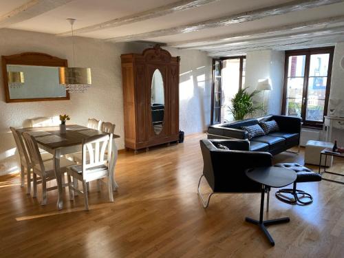 Nidau Apartment | Joline private guest apartment feel like home