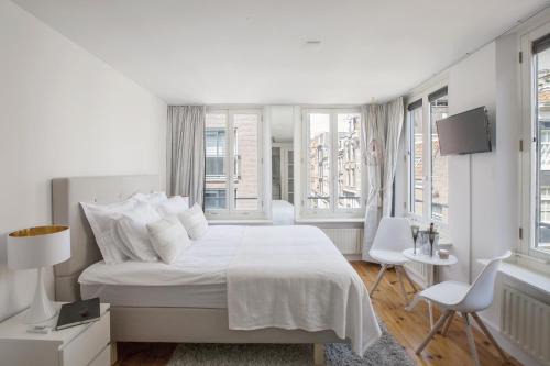Jordaan Bed & Breakfast | Jordaan Suite bed and bubbles