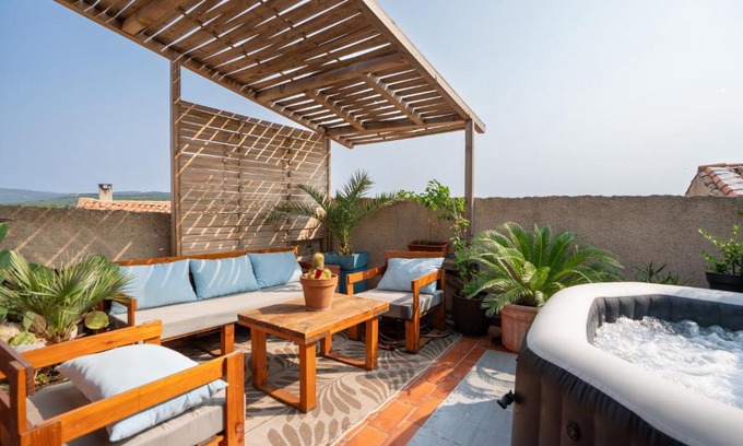 Caux Apartment | Joshroom