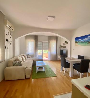 Igalo Apartment | Jovana - porodicni apartmani Igalo