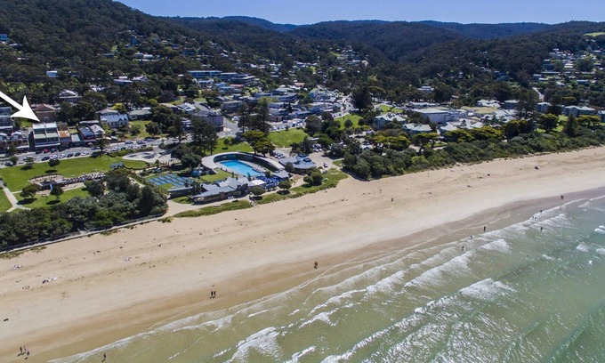 Lorne Apartment | Joy Apartment 5 - Brand New Beachfront Apartment, Views, Linen, WIFI and More
