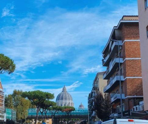 Quartiere XIII Aurelio Apartment | Joyful Home