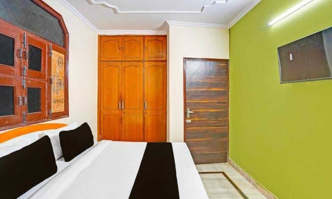 Pashim Vihar Hotel | JPS LUX RESIDENCY