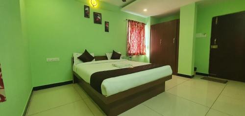 Peelamedu Hotel | JR Guest Home