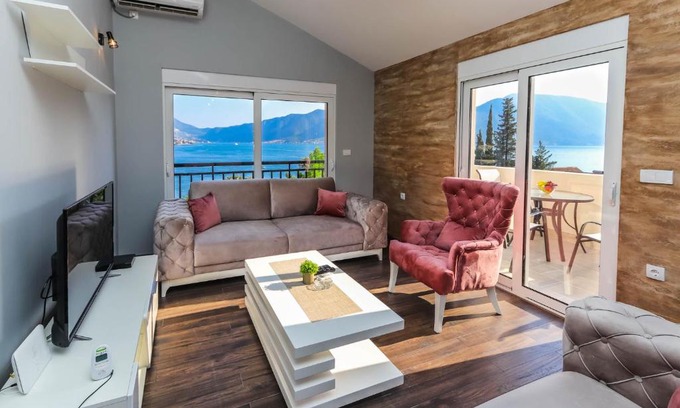 Orahovac Apartment | JR Luxury Apartment