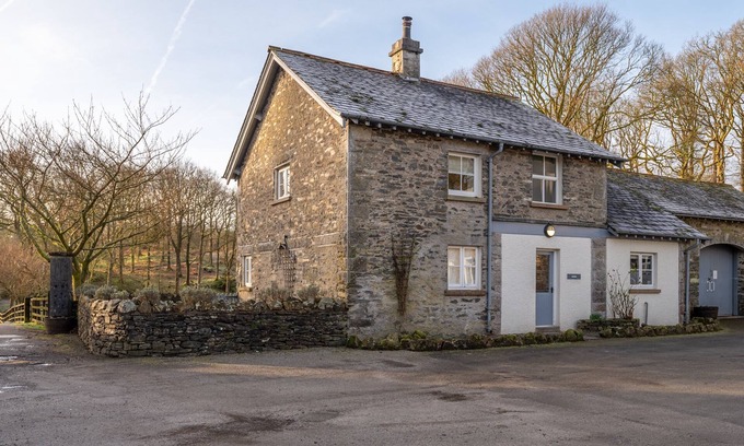 Graythwaite Cottage | Jubilee - sleeps 6 guests in 3 bedrooms
