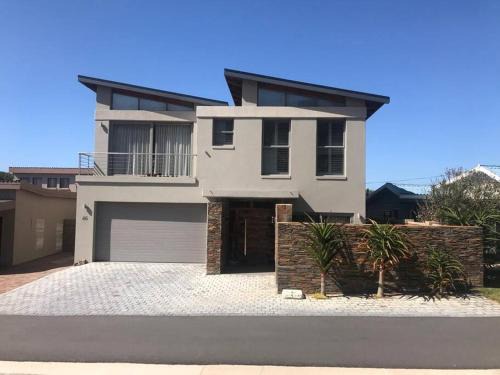 Buffalo Bay House | Jubilee