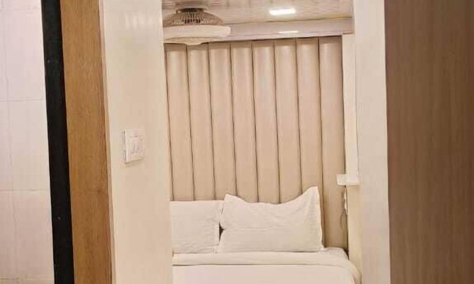 Juhu Hotel | JUHU BLISS INN