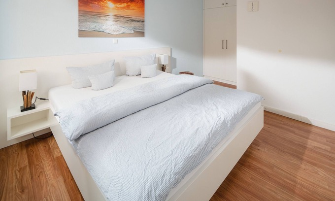 Juist Apartment | Juist - Exclusive apartment, fantastic location directly on the dike with garden/terrace