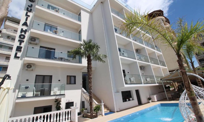 Sarande Hotel | Julia Hotel