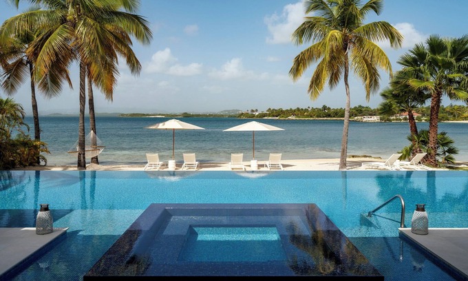 Long Island Hotel | Jumby Bay Island - Oetker Collection