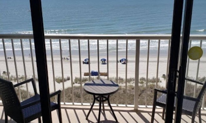 Ash Condo | June 15-22! Price reduced! 1 bedroom, Peaceful Beachfront, Westwinds