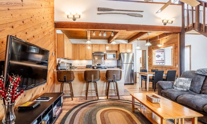 June Lake Condo | June Lake Sierra Suns 10 Views! Great Location!